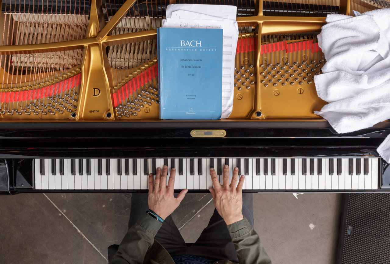 1, DRUCKEN!, Finnland, Hände, Iiro Rantala, Kultur, Künstler, MASTERBILD, Pianist, Projekt, Serie, arzt, jazz, klavier, konzert, meisterfinger, musik, musiker, piano, tasten